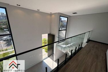 Casa &agrave; venda - 246m&sup2; - Condominio Alto da Floresta