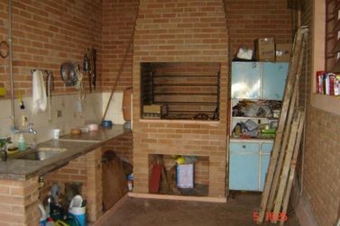 Casa &agrave; venda - 180m&sup2; - JARDIM IMPERIAL