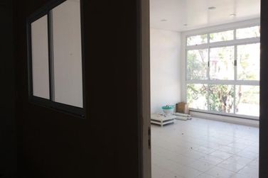 Sal&atilde;o Comercial para alugar - 688m&sup2; - Centro
