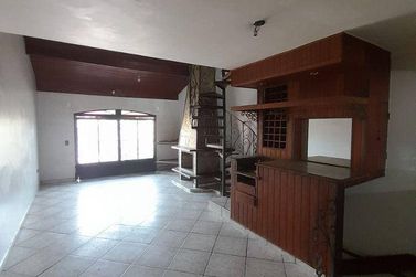 Casa &agrave; venda - 300m&sup2; - Alvin&oacute;polis