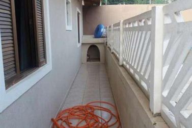 Casa &agrave; venda - 250m&sup2; - Jardim do Lago