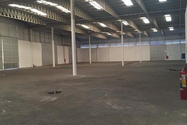 Sal&atilde;o Comercial para alugar - 3000m&sup2; - Santa F&eacute;