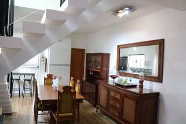 Sobrado &agrave; venda - JARDIM DOS PINHEIROS