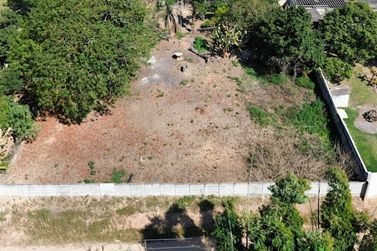 Terreno &agrave; venda - 1000m&sup2; - Vit&oacute;ria R&eacute;gia