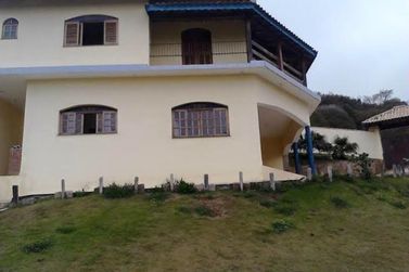 Casa &agrave; venda - 350m&sup2; - Nova Sui&ccedil;a