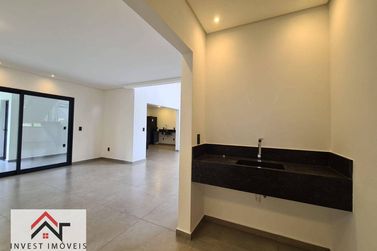 Casa para alugar - 221m&sup2; - Vila Santista