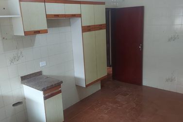 Casa para alugar - 160m&sup2; - CENTRO