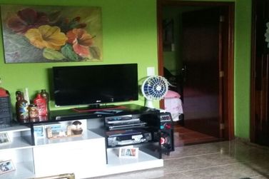 Casa &agrave; venda - 200m&sup2; - Jardim Brogot&aacute;