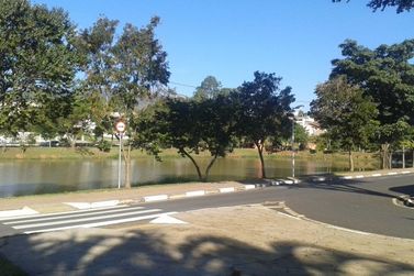 Casa &agrave; venda - JARDIM DO LAGO