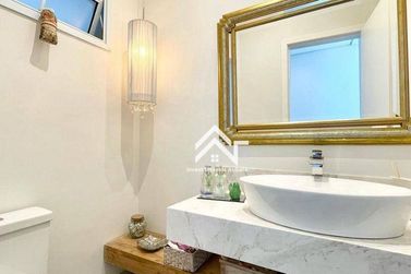 Casa &agrave; venda - 250m&sup2; - Condom&iacute;nio Vale das &Aacute;guas
