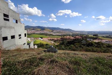 Terreno &agrave; venda - 360m&sup2; - Bom Jesus Dos Perdoes
