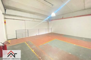 Sal&atilde;o Comercial para alugar - 160m&sup2; - Caetetuba