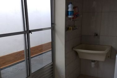 Casa &agrave; venda - 70m&sup2; - Jardim do Lago