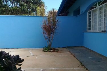 Ch&aacute;cara &agrave; venda - 187m&sup2; - LOTEAMENTO JARDIM SOLARES
