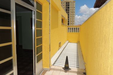 Casa &agrave; venda - 300m&sup2; - Jardim Vila Galv&atilde;o