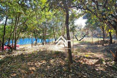 Terreno &agrave; venda - 2854m&sup2; - Jardim Colonial