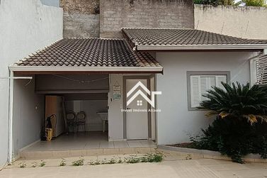 Casa &agrave; venda - 171m&sup2; - Jardim Santa B&aacute;rbara