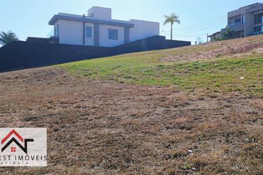 Terreno &agrave; venda - 1600m&sup2; - Condom&iacute;nio Shambala III