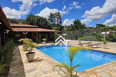 Ch&aacute;cara &agrave; venda - 1800m&sup2; - Vit&oacute;ria R&eacute;gia