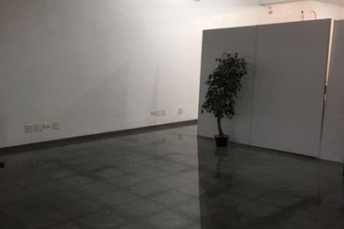 Sal&atilde;o Comercial para alugar - 250m&sup2; - Vila Thais