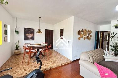 Casa &agrave; venda - 250m&sup2; - Jardim Paulista