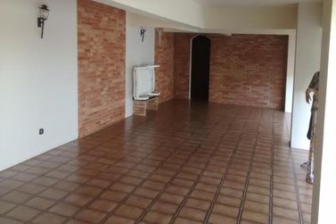 Casa &agrave; venda - 1000m&sup2; - Jardim das Flores