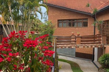 Casa &agrave; venda - 770m&sup2; - Condominio Parque das Gar&ccedil;as I