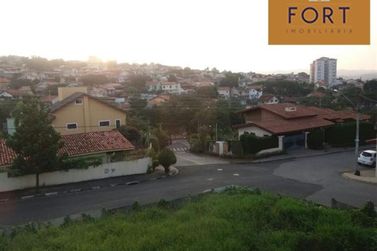 Casa &agrave; venda - 250m&sup2; - Jardim do Lago