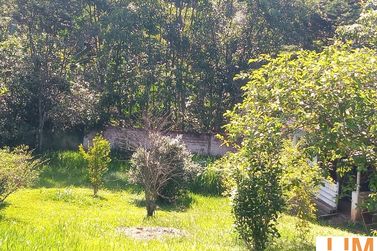 Ch&aacute;cara &agrave; venda - 473m&sup2; - Jardim Estancia Brasil