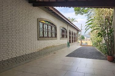 Casa &agrave; venda - 222m&sup2; - Jardim do Lago