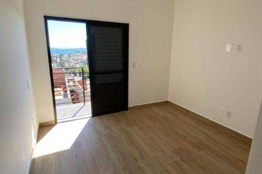 Casa para alugar - 105m&sup2; - Vila Petr&oacute;polis