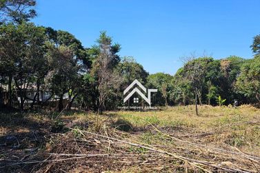 Terreno &agrave; venda - 2854m&sup2; - Jardim Colonial