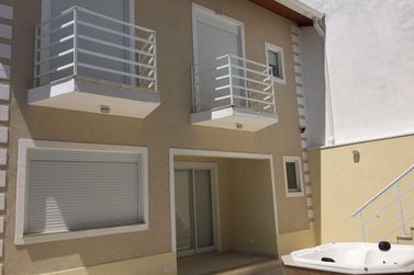 Casa &agrave; venda - 350m&sup2; - Jardim Eneide