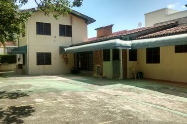 Casa &agrave; venda - 300m&sup2; - Vila Giglio