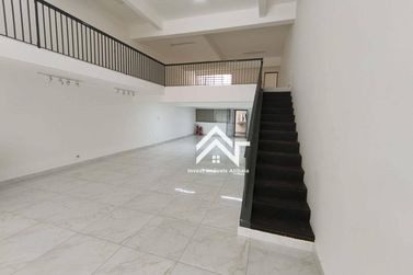 Sal&atilde;o Comercial para alugar - 224m&sup2; - Centro