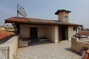 Casa para alugar - 300m&sup2; - Alvin&oacute;polis