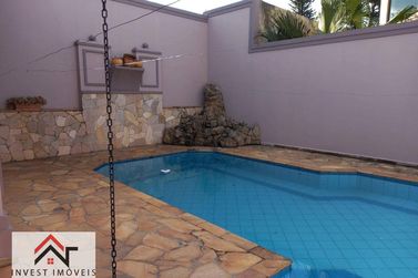 Casa &agrave; venda - 263m&sup2; - Jardim Itaperi