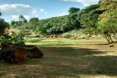 S&iacute;tio &agrave; venda - 348928m&sup2; - Itapetinga