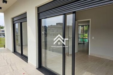 Casa &agrave; venda - 300m&sup2; - Condom&iacute;nio Granville
