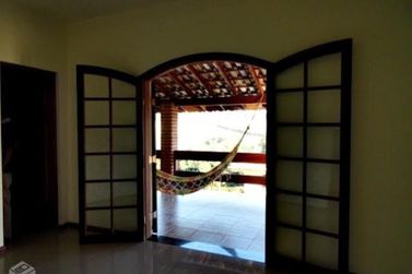 Ch&aacute;cara &agrave; venda - 2384m&sup2; - Vale dos Pinheiros
