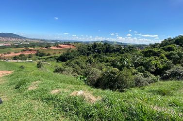 Terreno &agrave; venda - 300m&sup2; - BAIRRO GUAXINDUVA