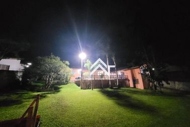 Ch&aacute;cara &agrave; venda - 891m&sup2; - Jardim Imperial