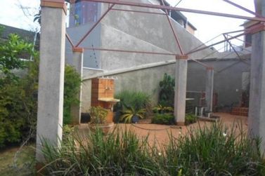 Casa &agrave; venda - 606m&sup2; - NOVA GARD&Ecirc;NIA