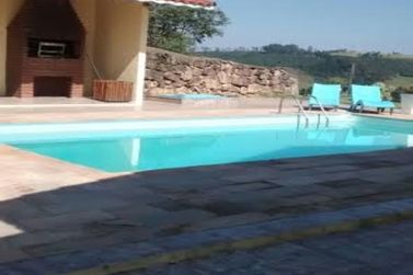 Ch&aacute;cara &agrave; venda - 260m&sup2; - Vit&oacute;ria R&eacute;gia