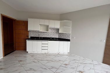 Apartamento para alugar - 80m&sup2; - Caetetuba