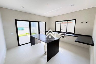Casa &agrave; venda - 212m&sup2; - Nova Gard&ecirc;nia