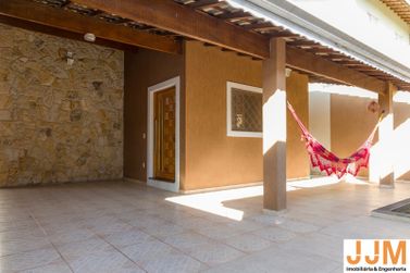 Casa &agrave; venda - 219m&sup2; - Jardim dos Pinheiros