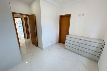 Apartamento para alugar - 170m&sup2; - Nova Gard&ecirc;nia