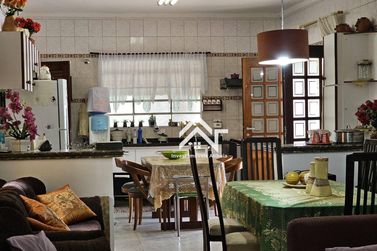 Ch&aacute;cara &agrave; venda - 1800m&sup2; - Vit&oacute;ria R&eacute;gia