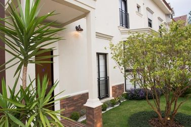 Casa &agrave; venda - 250m&sup2; - Vila Giglio
